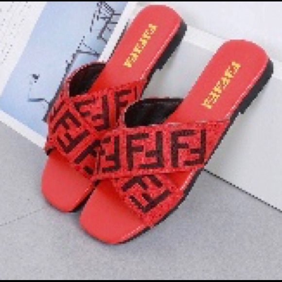 Women, men, kids clothing , and accessories - Picture 3 of 8